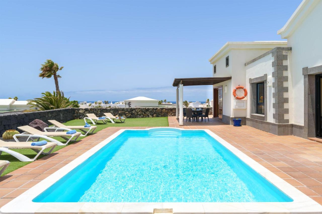 Villa Esterlicia Playa Blanca  Buitenkant foto