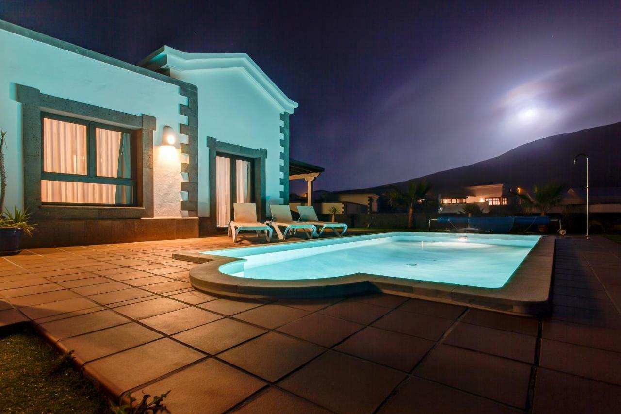 Villa Esterlicia Playa Blanca  Buitenkant foto
